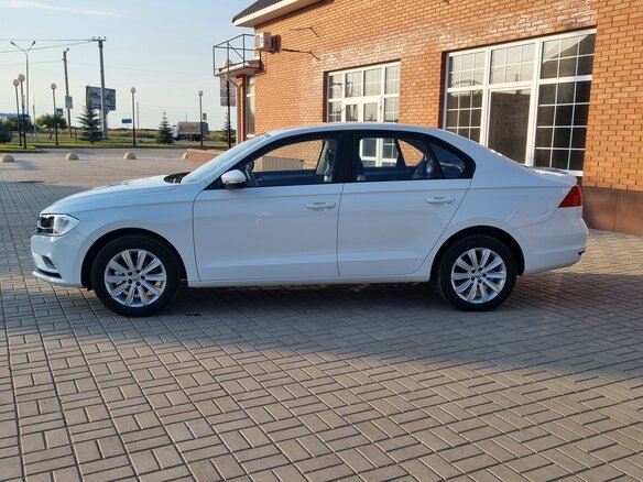 2022 Volkswagen Bora IV, белый, 1930000 рублей - вид 4