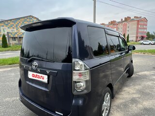 2008 Toyota Voxy II (R70), фиолетовый, 1250000 рублей, вид 3