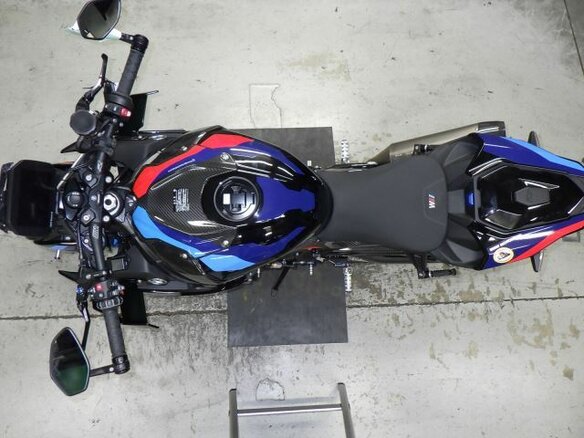 2023 BMW M 1000 R, чёрный, 1700000 рублей - вид 15