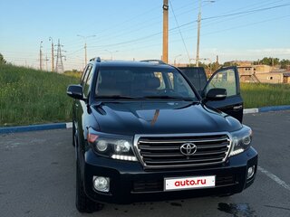 2014 Toyota Land Cruiser 200 Series Рестайлинг 1, чёрный, 5200000 рублей, вид 3