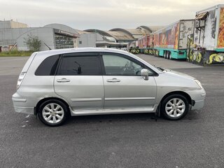2005 Suzuki Liana I Рестайлинг, серебристый, 390000 рублей, вид 2