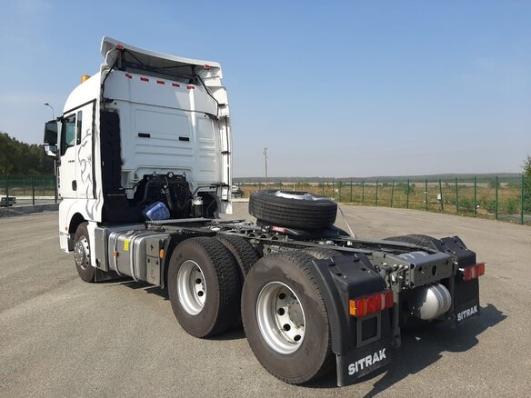 2024 Sinotruk Sitrak C7H, белый - вид 3