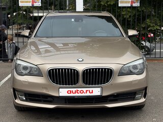 2009 BMW 7 серии 730d V (F01/F02/F04), золотистый, 1670000 рублей, вид 2