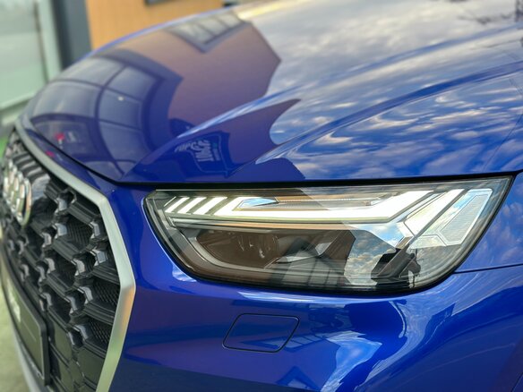 2021 Audi Q5 45 TFSI II (FY) Рестайлинг, синий, 5030000 рублей - вид 3