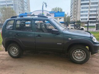 2015 Chevrolet Niva I Рестайлинг, зелёный, 650000 рублей, вид 3