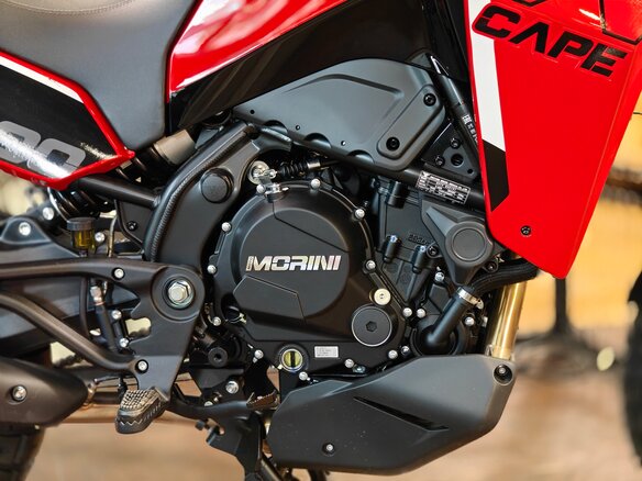 2026 Moto Morini X-CAPE 650, красный, 929000 рублей - вид 12