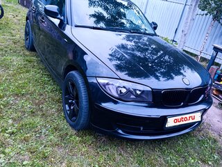 2011 BMW 1 серии 116i I (E81/E82/E87/E88) Рестайлинг, чёрный, 800000 рублей, вид 3