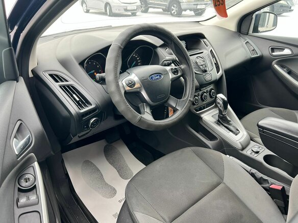 2011 Ford Focus III, синий, 990000 рублей - вид 10