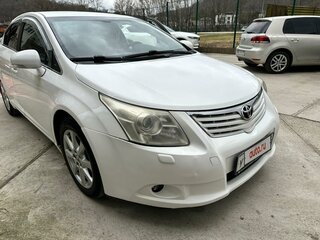 2010 Toyota Avensis III, белый, 1100000 рублей, вид 1