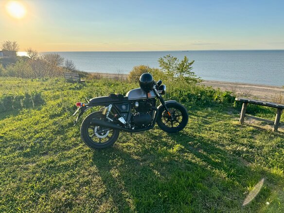 2024 Royal Enfield Continental GT, серебристый, 555000 рублей - вид 7