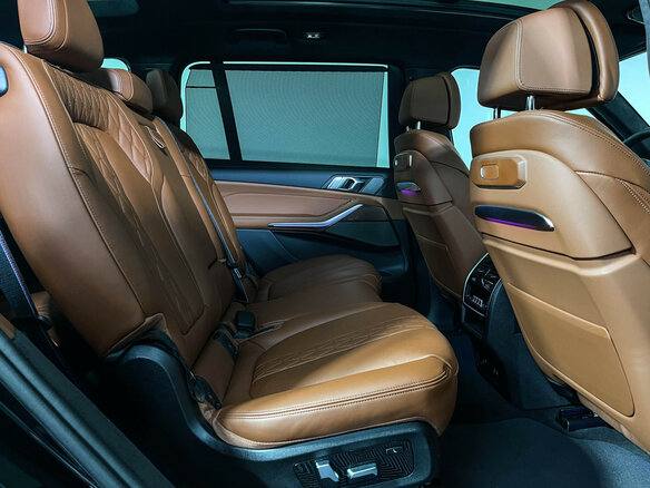 2026 BMW X7 40d I (G07) Рестайлинг, чёрный - вид 19