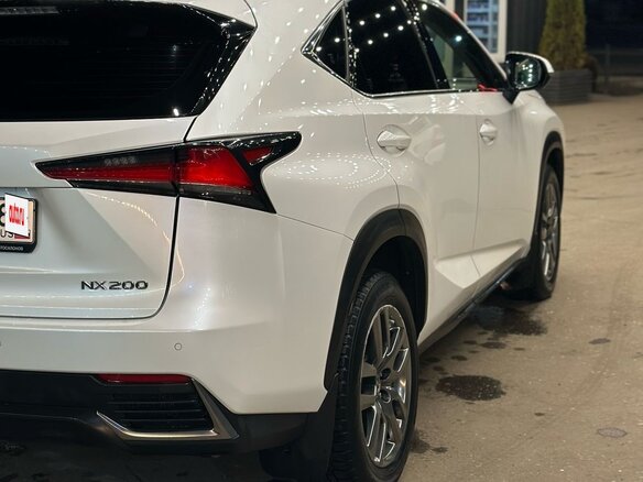 2017 Lexus NX 200 I Рестайлинг, белый, 2600000 рублей - вид 5