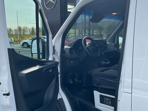 2022 Mercedes-Benz Sprinter, белый, 6950000 рублей - вид 8
