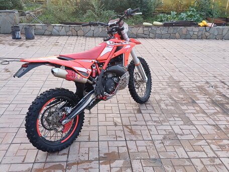 2018 Beta Xtrainer, красный, 480000 рублей, вид 1