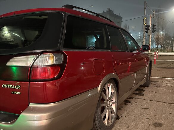 1999 Subaru Outback II, красный - вид 3
