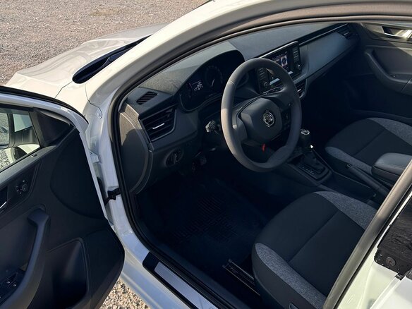 2020 Skoda Rapid II, белый, 1900000 рублей - вид 6