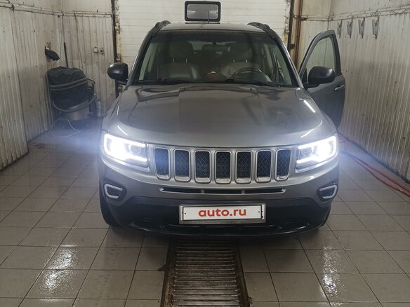 2012 Jeep Compass I Рестайлинг, серый, 1100000 рублей - вид 3
