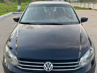 2015 Volkswagen Polo V Рестайлинг, чёрный, 650000 рублей, вид 2
