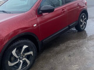 2013 Nissan Qashqai I Рестайлинг, красный, 1120000 рублей, вид 2