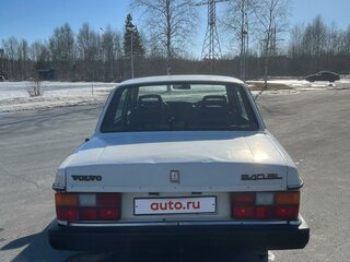 1992 Volvo 240 Series, белый, 170000 рублей, вид 5