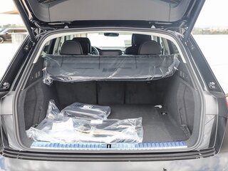 2024 Audi Q8 e-tron 50, чёрный, 10543850 рублей, вид 5
