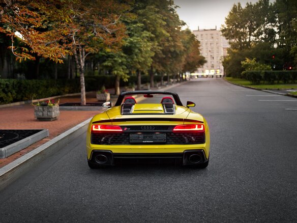 2019 Audi R8 V10 performance II (4S) Рестайлинг, жёлтый, 21500000 рублей - вид 21