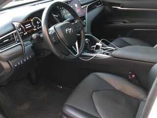2022 Toyota Camry VIII (XV70) Рестайлинг, белый, 3650000 рублей, вид 5