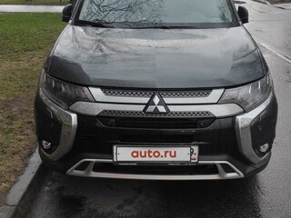 2019 Mitsubishi Outlander III Рестайлинг 3, серый, 3250000 рублей, вид 5