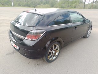 2007 Opel Astra GTC H Рестайлинг, чёрный, 280000 рублей, вид 4