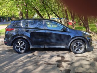 2019 Kia Sportage IV Рестайлинг, чёрный, 2200000 рублей, вид 4