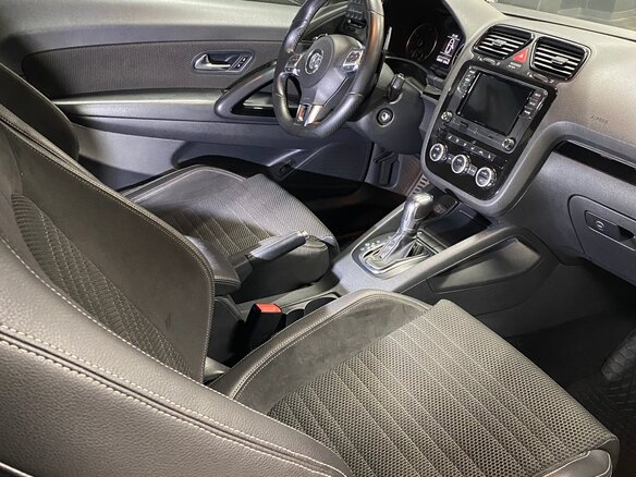 2011 Volkswagen Scirocco III, белый - вид 11
