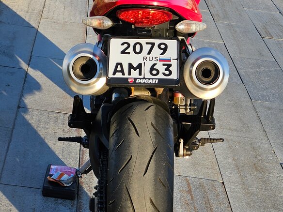 2009 Ducati Monster 1100, красный, 415000 рублей - вид 4