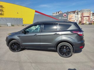 2017 Ford Escape III Рестайлинг, серый, 1690000 рублей, вид 3
