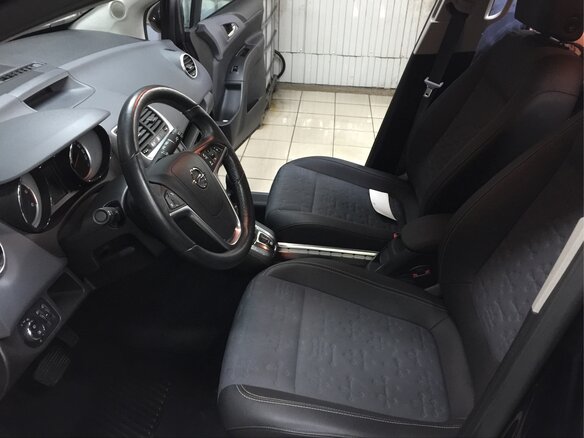 2011 Opel Meriva B, чёрный