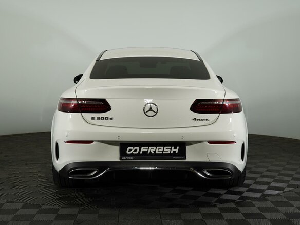 2022 Mercedes-Benz E-Класс 300 d V (W213, S213, C238) Рестайлинг, белый - вид 3