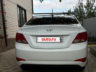 2014 Hyundai Solaris I Рестайлинг, белый, 600000 рублей, вид 2