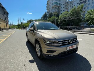 2018 Volkswagen Tiguan II, бежевый, 2700000 рублей, вид 1