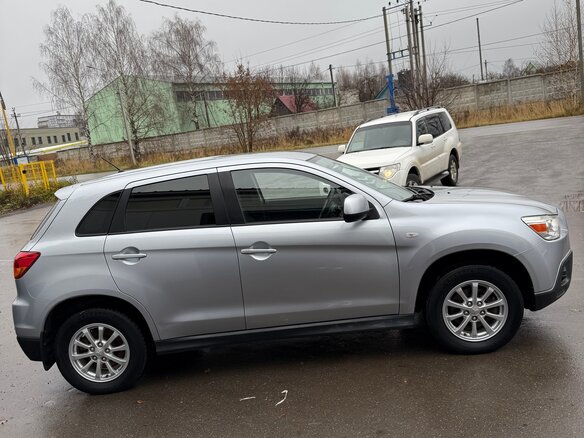 2011 Mitsubishi ASX I, серебристый, 890000 рублей - вид 2