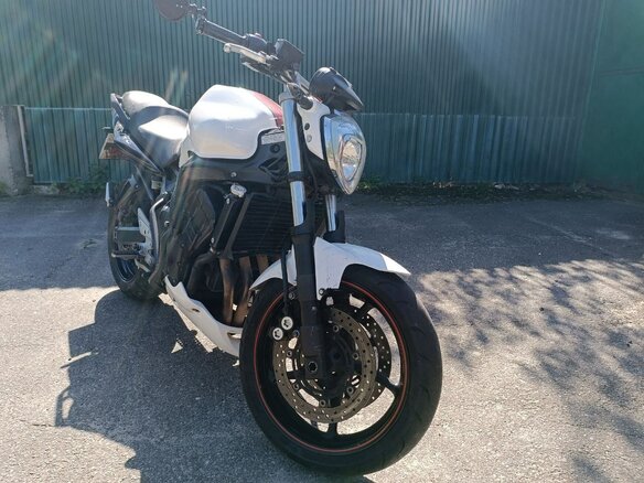 2008 Yamaha FZ6, белый, 520000 рублей
