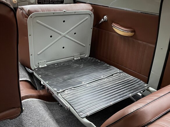 1968 ГАЗ 21 «Волга» 21Р, серый - вид 21
