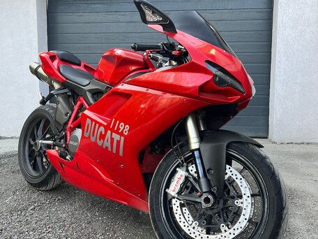 2011 Ducati 1198, красный, 550000 рублей, вид 2