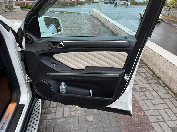 2012 Mercedes-Benz GL-Класс 350 I (X164) Рестайлинг, белый, 3100000 рублей - вид 14