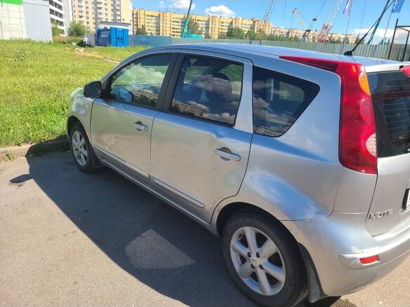 2011 Nissan Note I Рестайлинг, серый, 450000 рублей - вид 2