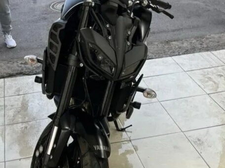 2019 Yamaha MT-09 (FZ-09), чёрный, 1200000 рублей, вид 4