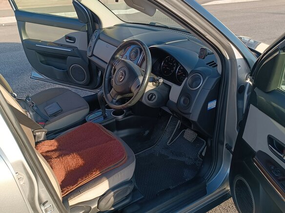 2014 Mazda Verisa, серый, 800000 рублей - вид 8