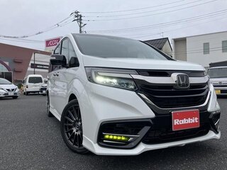 2021 Honda Stepwgn Spada V Рестайлинг, белый, 1870000 рублей, вид 3