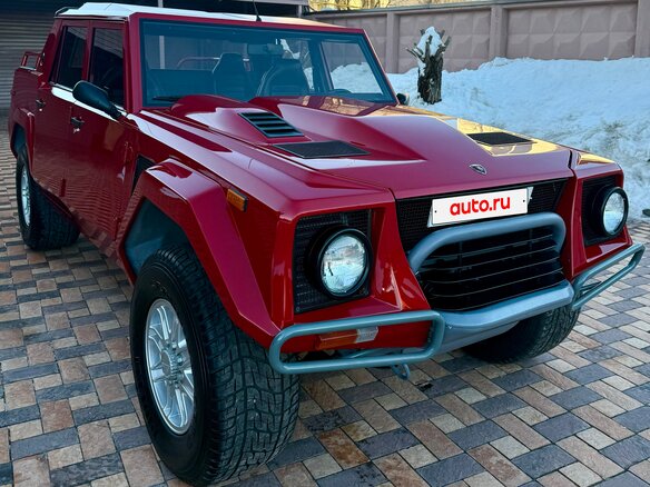 1992 Lamborghini LM002, красный - вид 1