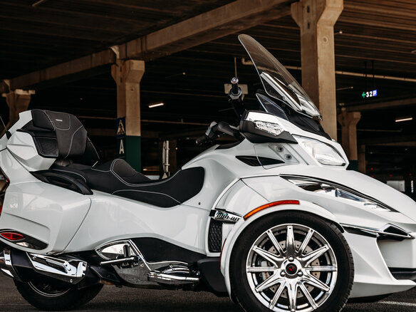 2015 BRP Can-Am Spyder, белый, 1528202 рублей - вид 24