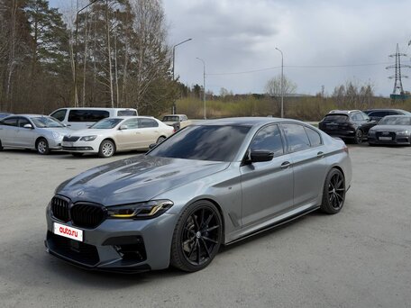 2016 BMW 5 серии 530d xDrive VII (G30/G31/G38), серый, 4599999 рублей, вид 1