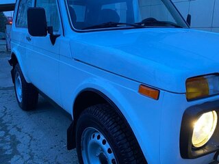 2002 Lada (ВАЗ) 2121 (4x4) I Рестайлинг, белый, 390000 рублей, вид 4